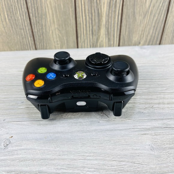 Microsoft Xbox 360 Wireless Controller with rechargeable battery pack - Picture 6 of 16